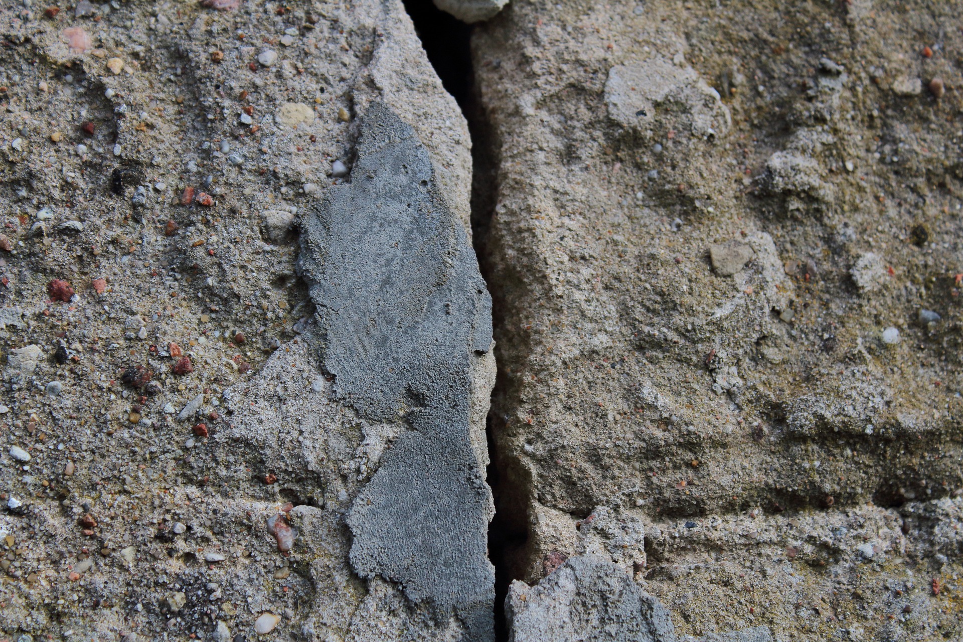 Techniki uszczelniania konstrukcji: efektywne metody regeneracji